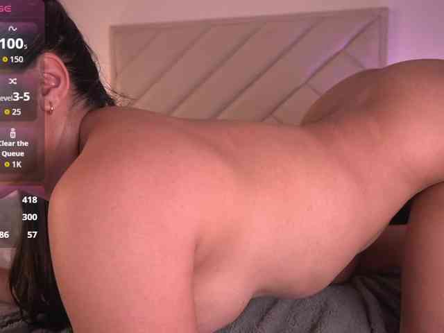 Sofia-Jones webcam