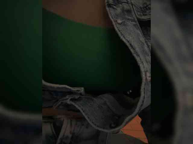 Sofia-Jones webcam