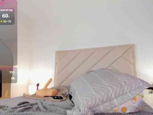 Sofia-Jones webcam
