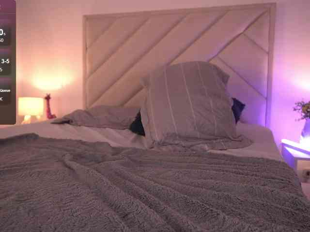 sofia-jones's live room