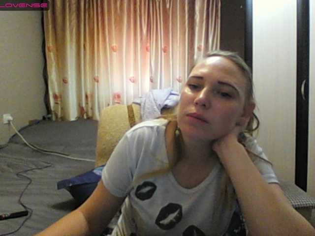 le modèle Sona891 est en webcam porno dans un show sur le site bongacams, il possède les tags suivants: White/Caucasian,Blonde,Shaved