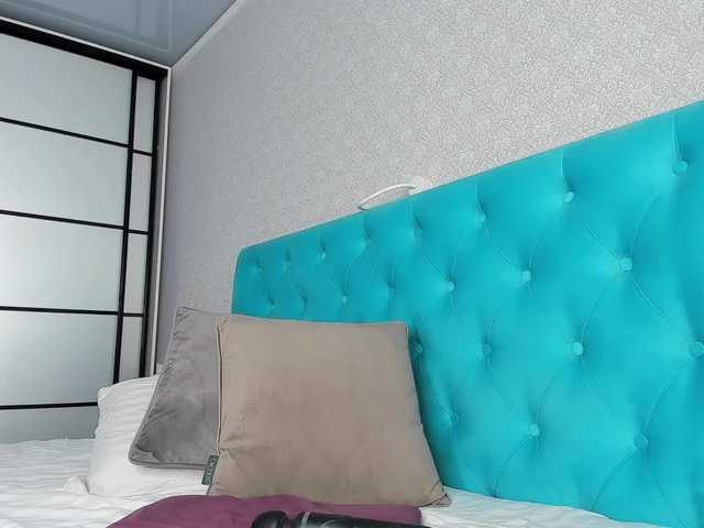 NaughtyBlond4