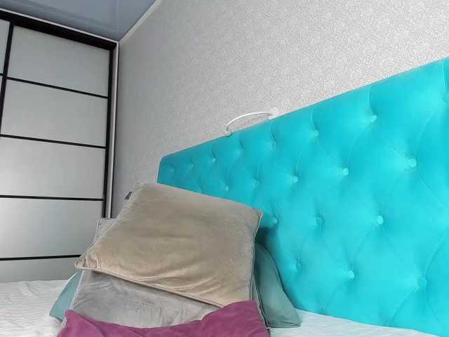 NaughtyBlond4