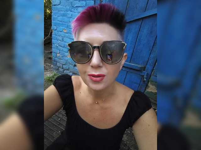 BUSINKA-25 live webcam show