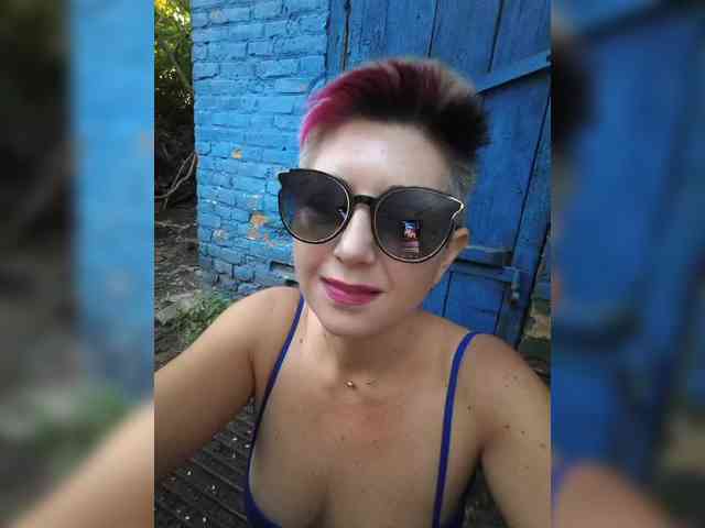 BUSINKA-25 Sex Cam Show