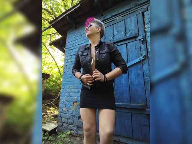 Model: ___---___