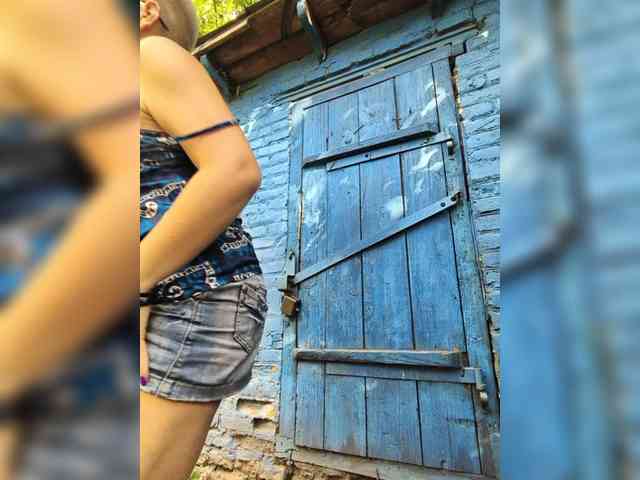 BUSINKA-25 Sex Cam Show