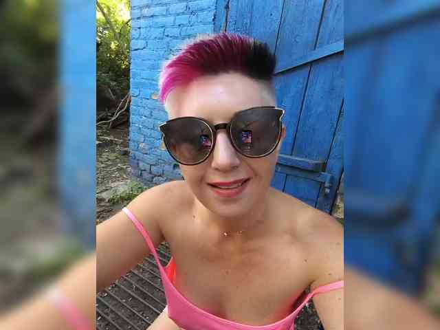 BUSINKA-25 Sex Cam Show