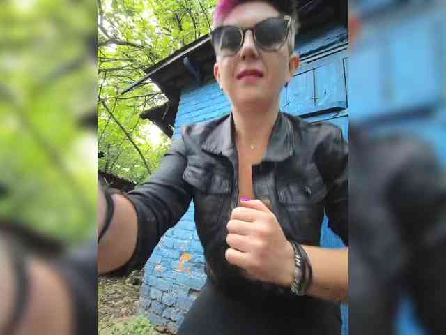 BUSINKA-25 Sex Cam Show