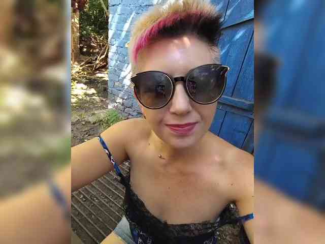 BUSINKA-25 Sex Cam Show