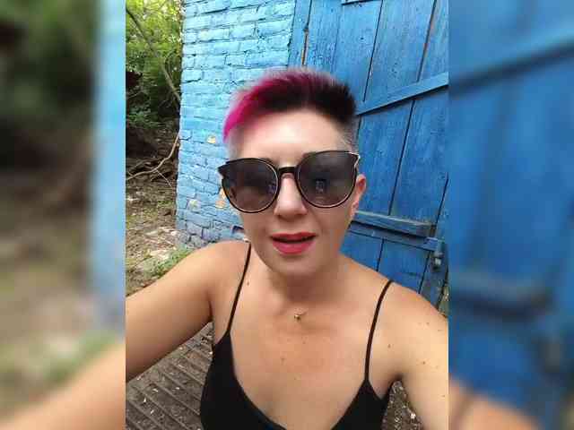 BUSINKA-25 Sex Cam Show