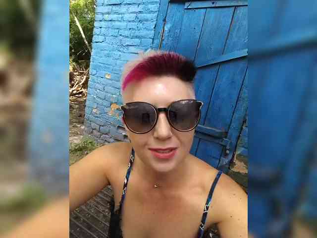 BUSINKA-25 Sex Cam Show
