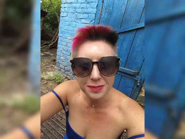 BUSINKA-25 Sex Cam Show