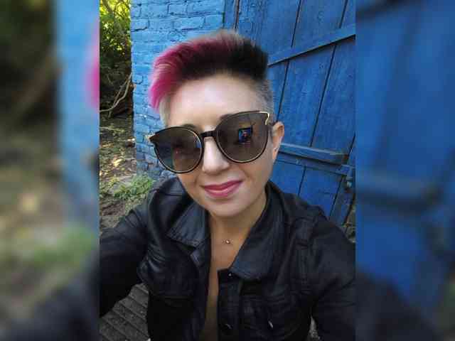 BUSINKA-25 Sex Cam Show