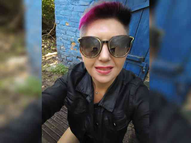 BUSINKA-25 Sex Cam Show