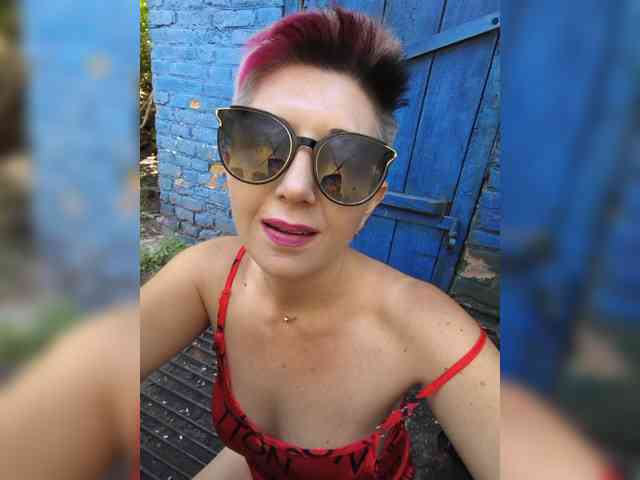 BUSINKA-25 Sex Cam Show