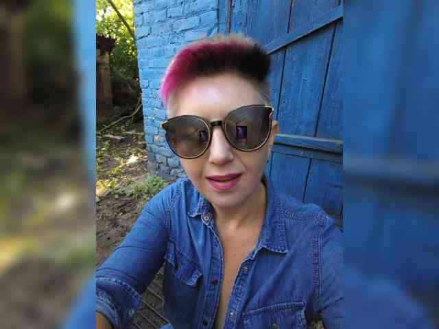 BUSINKA-25 Sex Cam Show