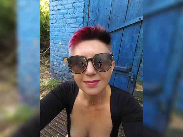BUSINKA-25 Sex Cam Show