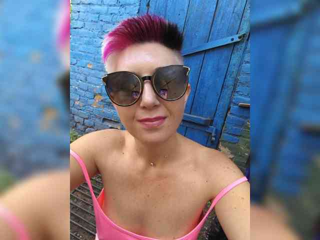 BUSINKA-25 Sex Cam Show