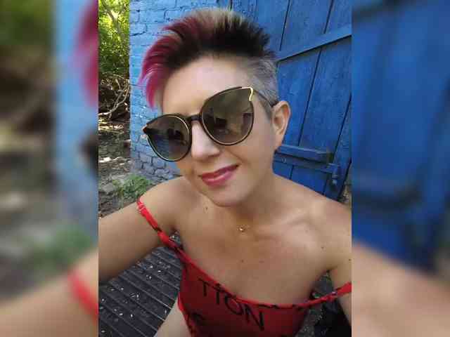 BUSINKA-25 Sex Cam Show