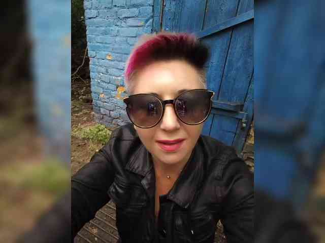 BUSINKA-25 Sex Cam Show