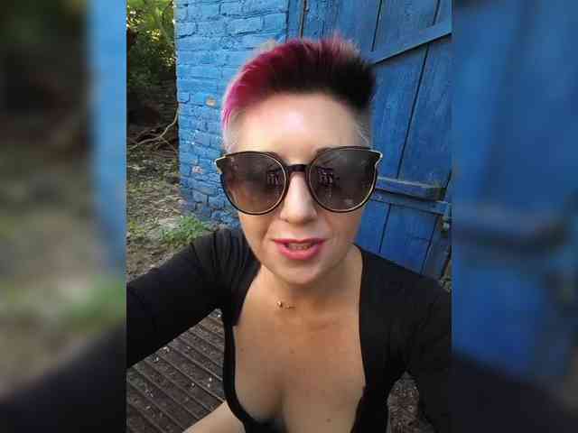 BUSINKA-25 Sex Cam Show