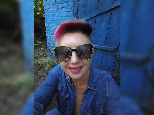 BUSINKA-25 Sex Cam Show