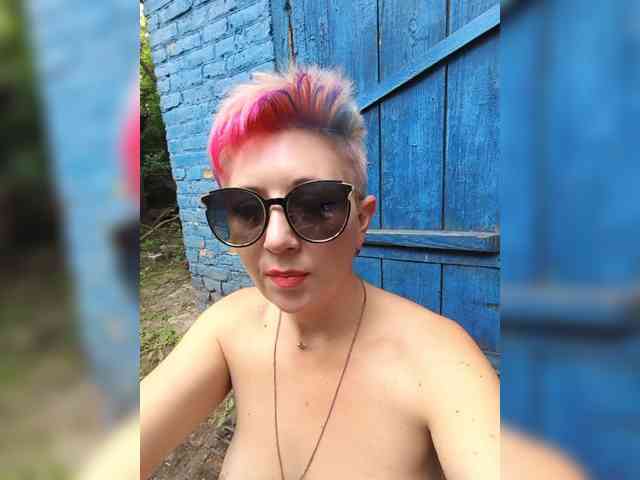 Model: ___---___