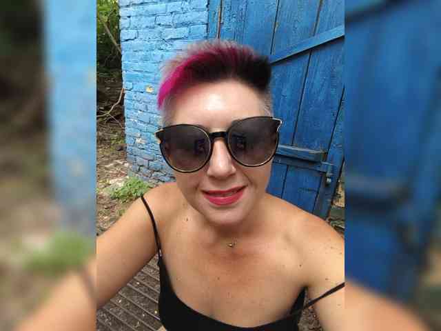 BUSINKA-25 Sex Cam Show