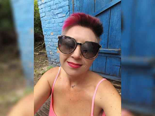 BUSINKA-25 Sex Cam Show