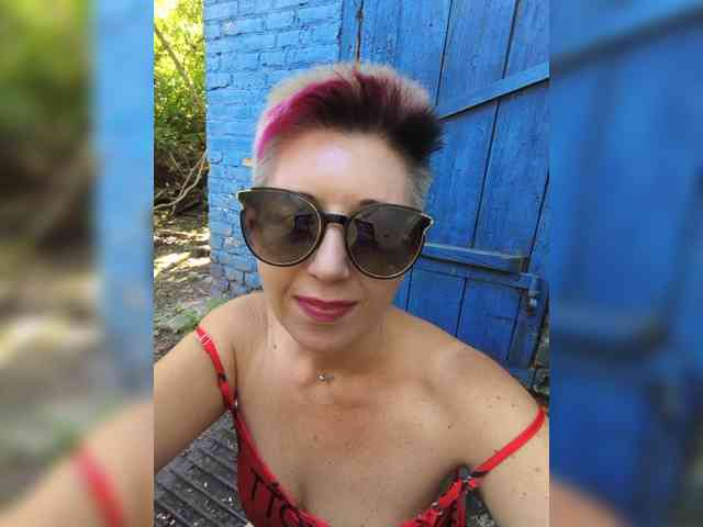 BUSINKA-25 Sex Cam Show