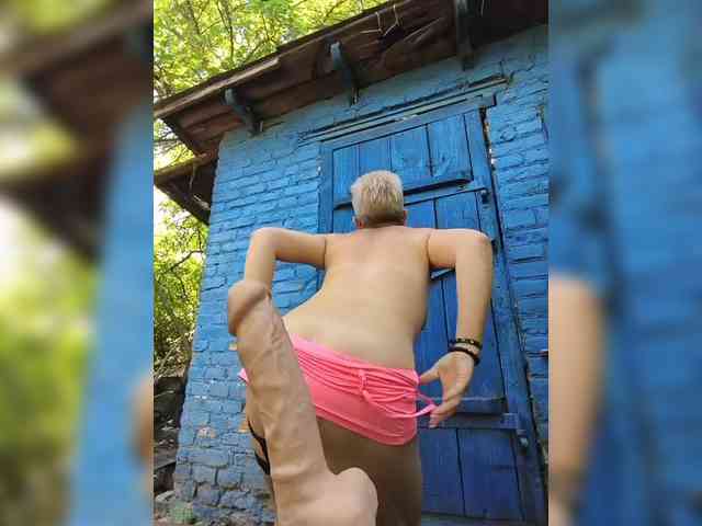 Model: ___---___