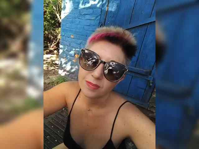 BUSINKA-25 Sex Cam Show