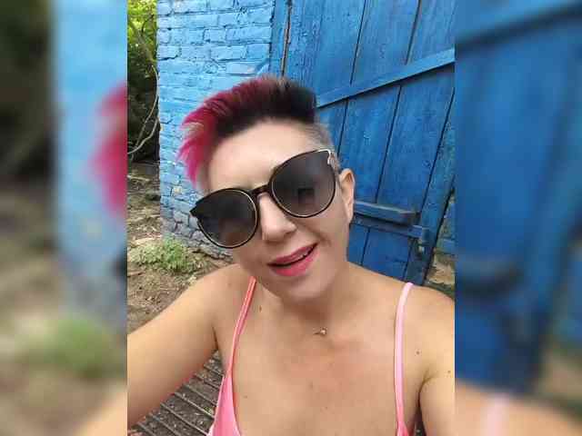 BUSINKA-25 Sex Cam Show