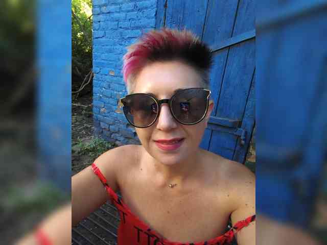 BUSINKA-25 Sex Cam Show