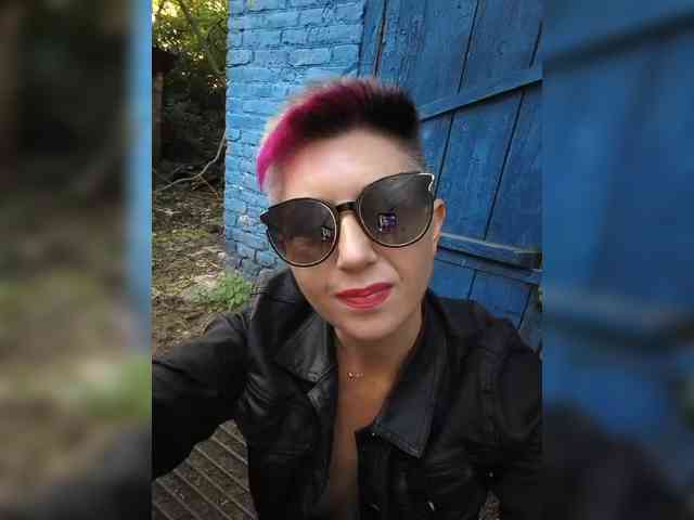 BUSINKA-25 Sex Cam Show