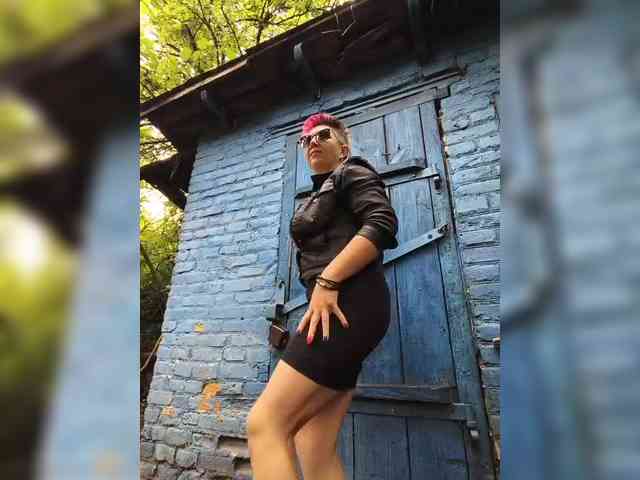 BUSINKA-25 Sex Cam Show