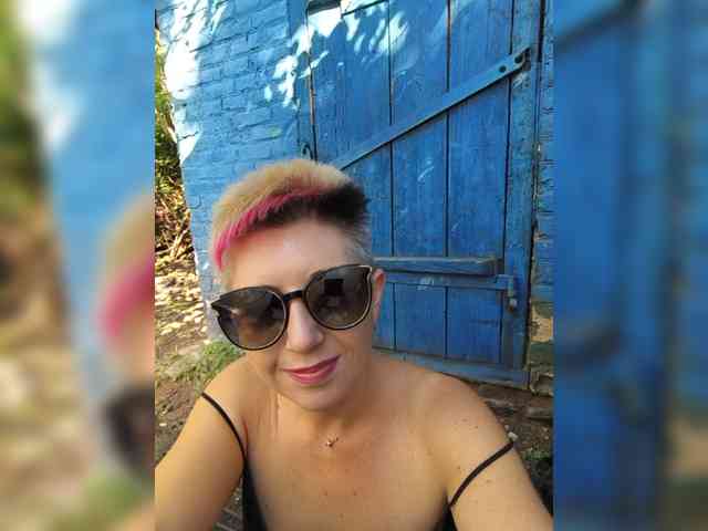 BUSINKA-25 Sex Cam Show