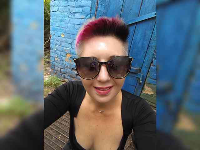 BUSINKA-25 Sex Cam Show