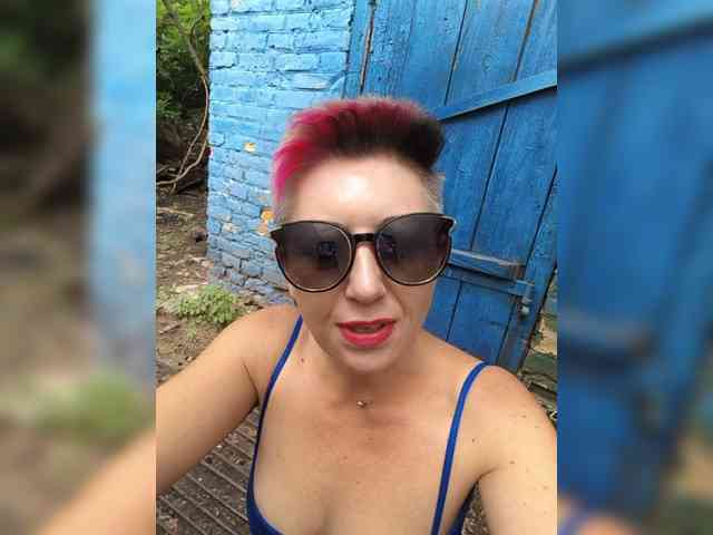 BUSINKA-25 Sex Cam Show