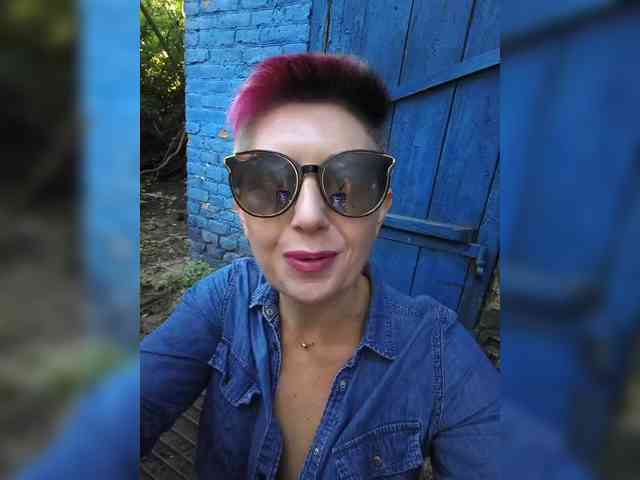 BUSINKA-25 Sex Cam Show