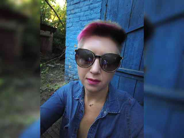 BUSINKA-25 Sex Cam Show