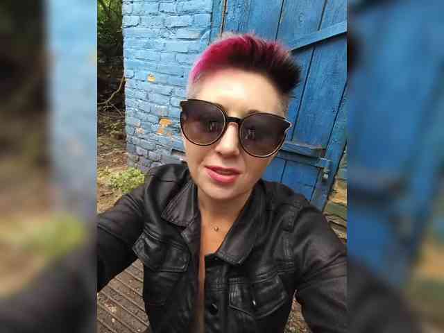 BUSINKA-25 Sex Cam Show