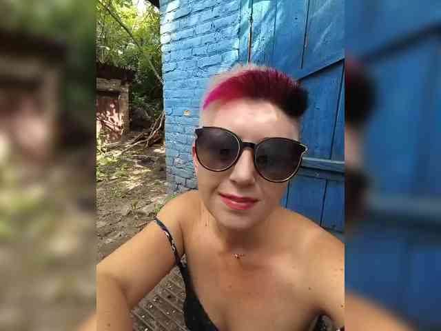 BUSINKA-25 Sex Cam Show