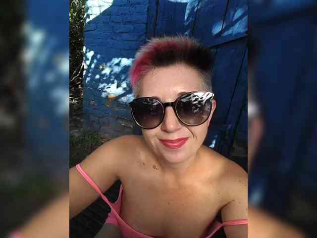 BUSINKA-25 Sex Cam Show