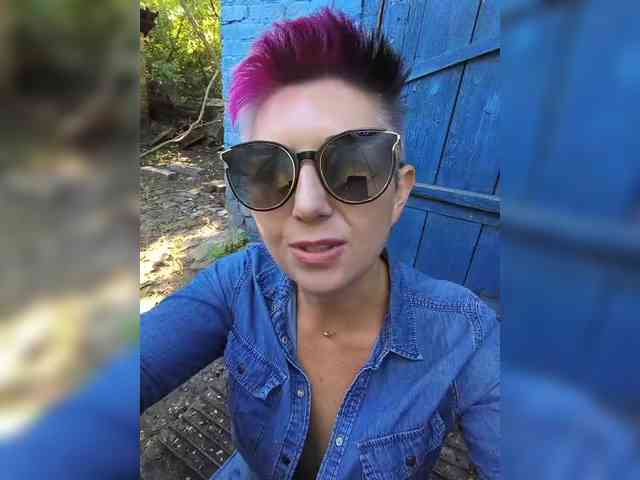 BUSINKA-25 Live Webcam on BongaCams