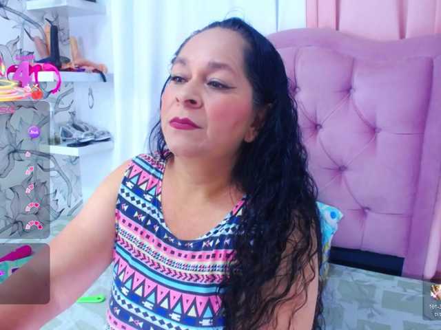 NicolTamara live cam on BongaCams
