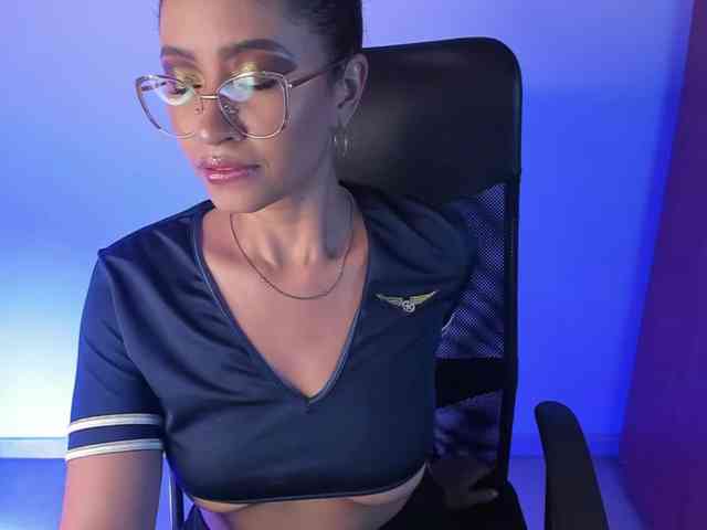 PaulinaBelush webcam