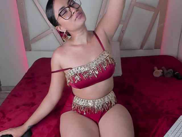 PaulinaBelush webcam