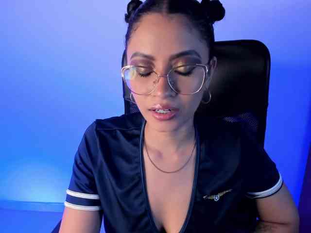 PaulinaBelush webcam